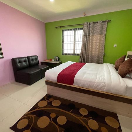 Chareli Resort Нагаркот Экстерьер фото