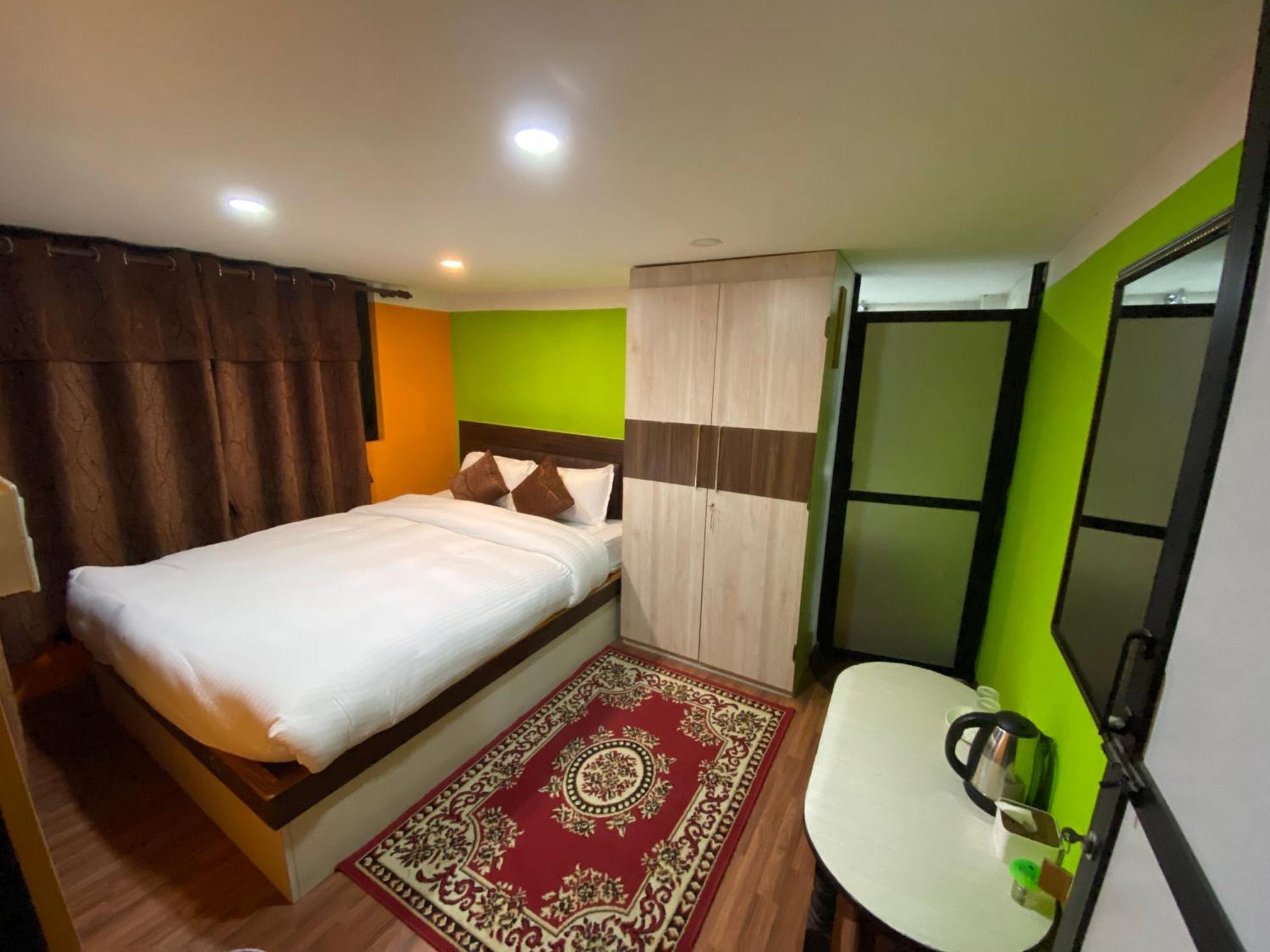 Chareli Resort Нагаркот Экстерьер фото